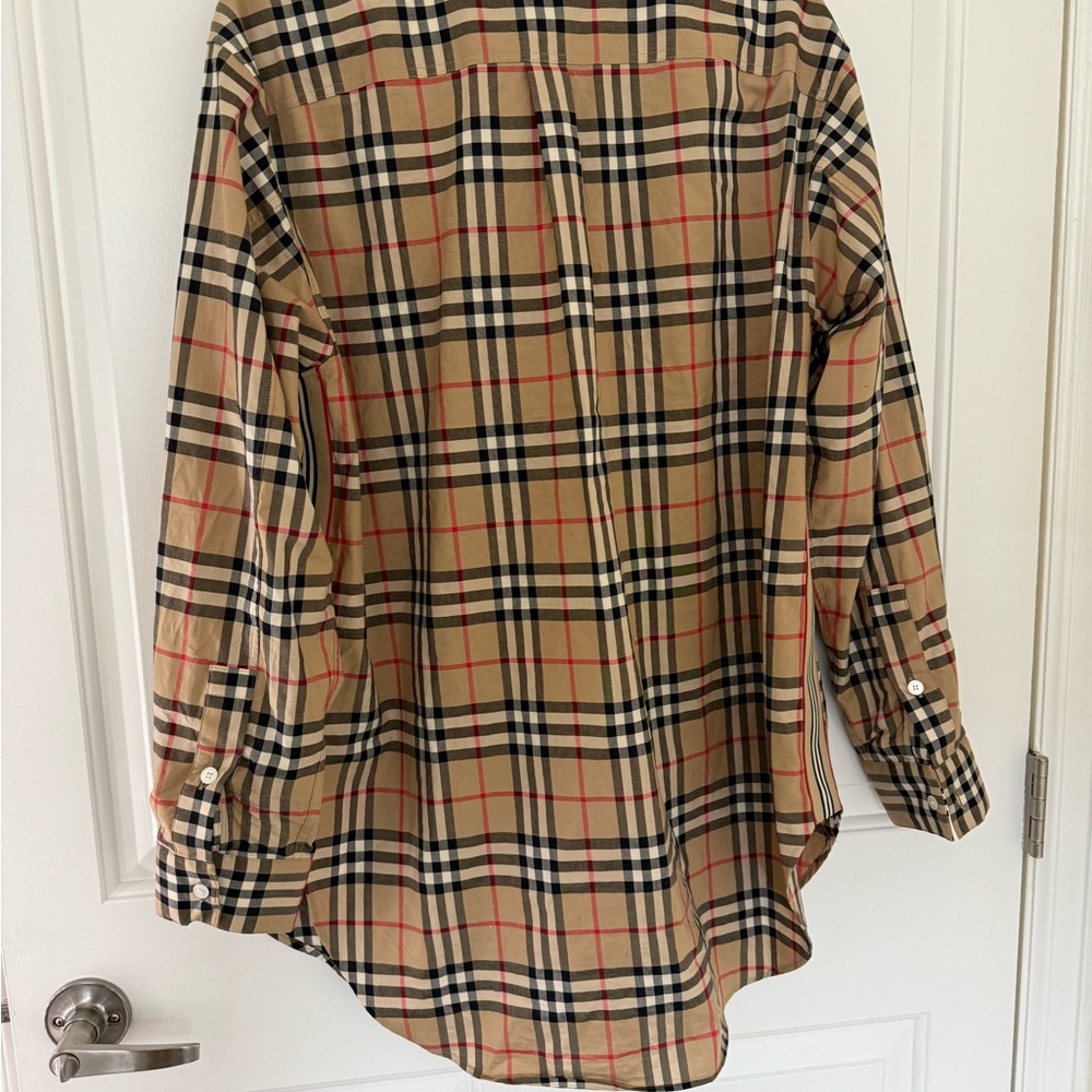 Burberry Classic Check Oversized Shirt in Beige - Picture 4 of 4